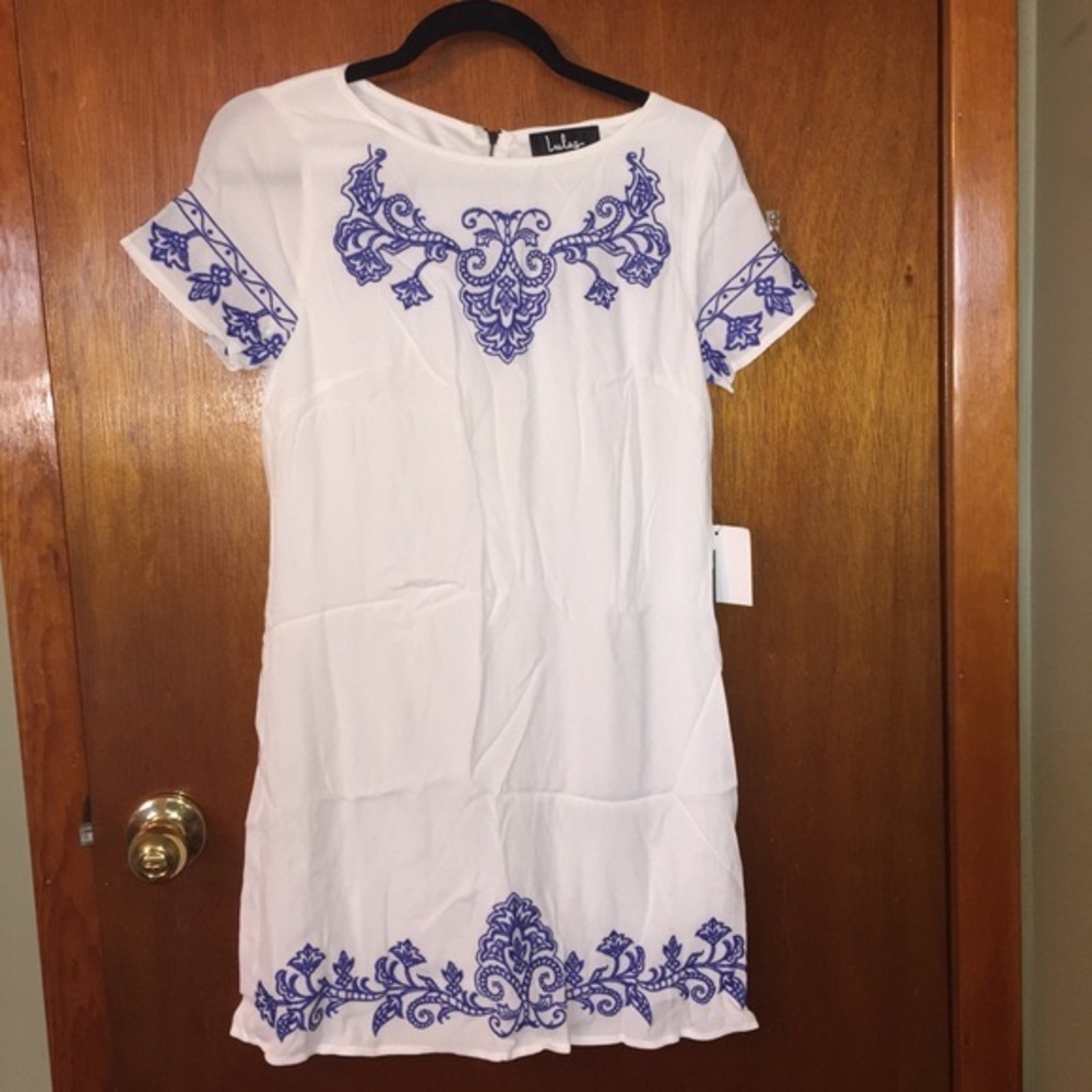 Tale to Tell Blue & Ivory Embroidered Shift Dress